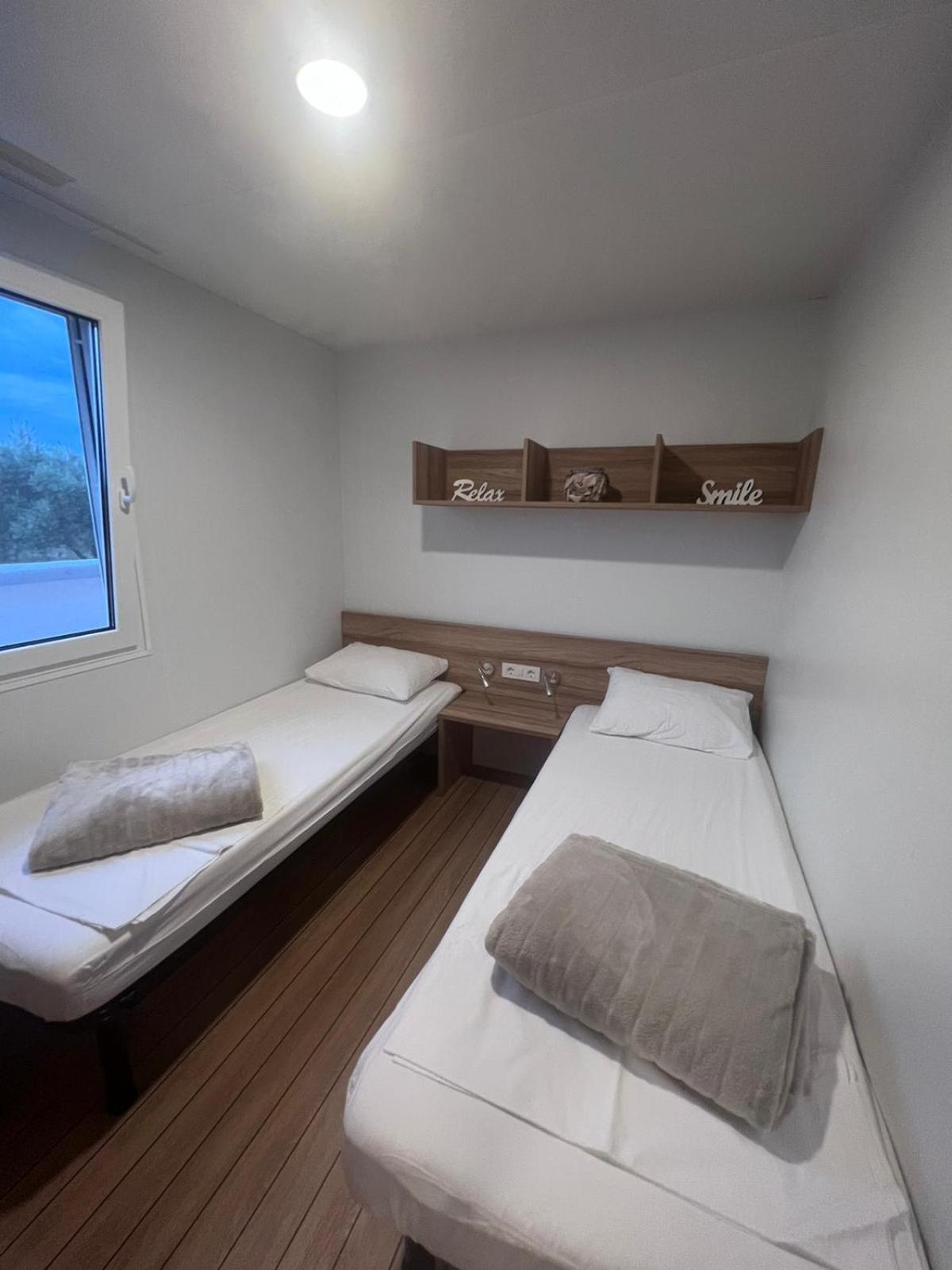 Вилла Mobile House F&L Биоград-на-Мору Экстерьер фото