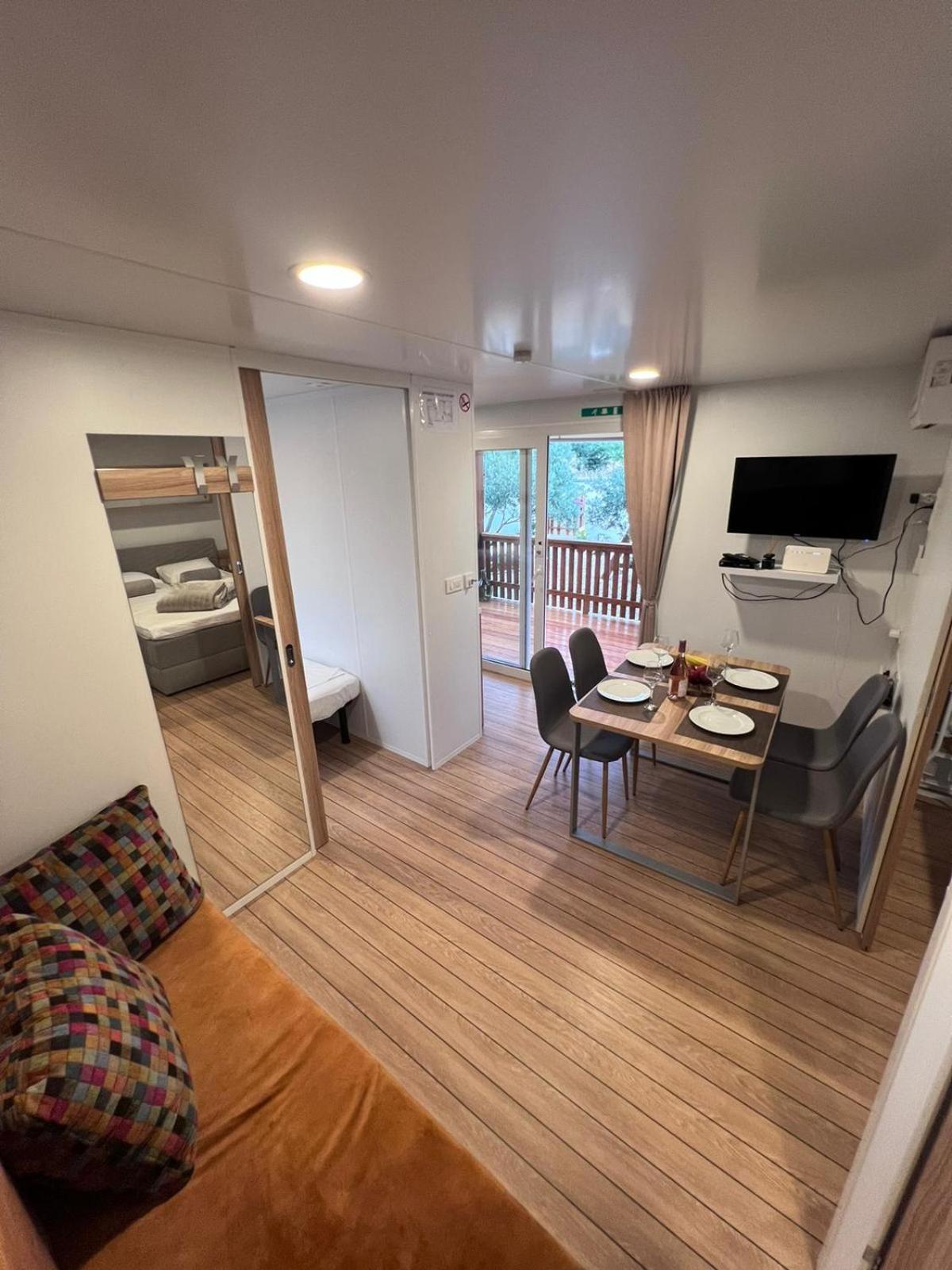 Вилла Mobile House F&L Биоград-на-Мору Экстерьер фото